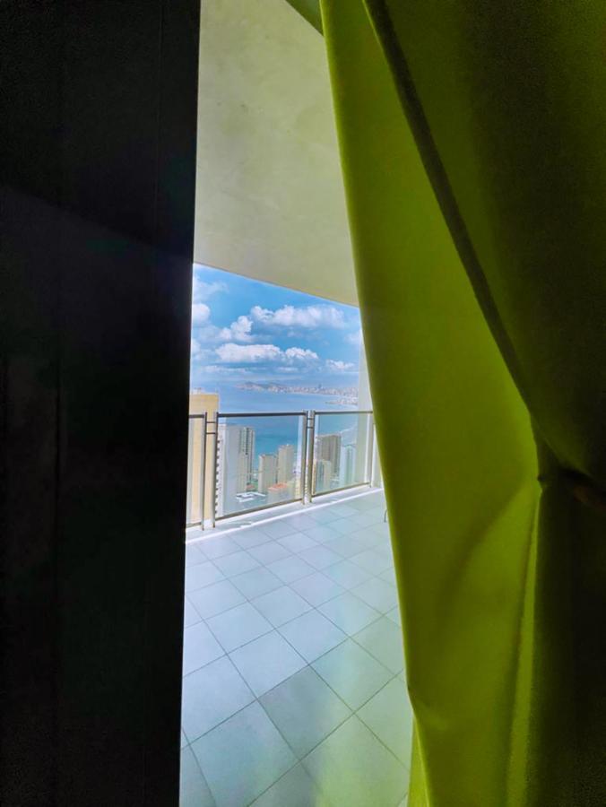 בנידורם Beautiful Apartment Near Beach With Panoramic Sea-View מראה חיצוני תמונה