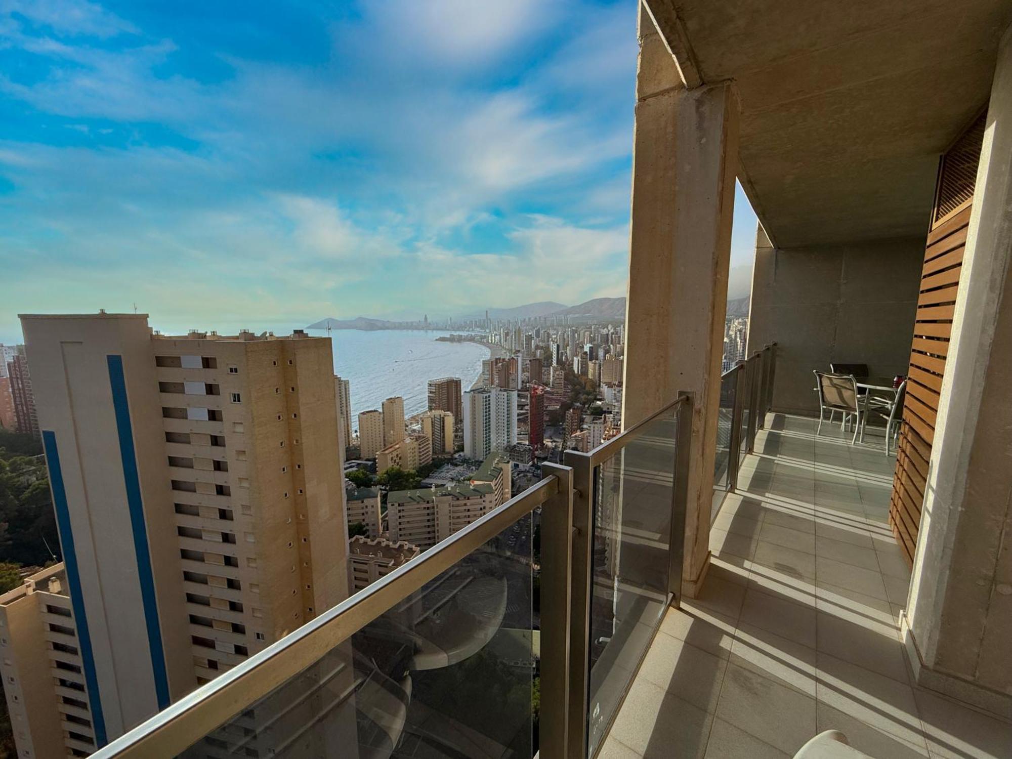 בנידורם Beautiful Apartment Near Beach With Panoramic Sea-View מראה חיצוני תמונה