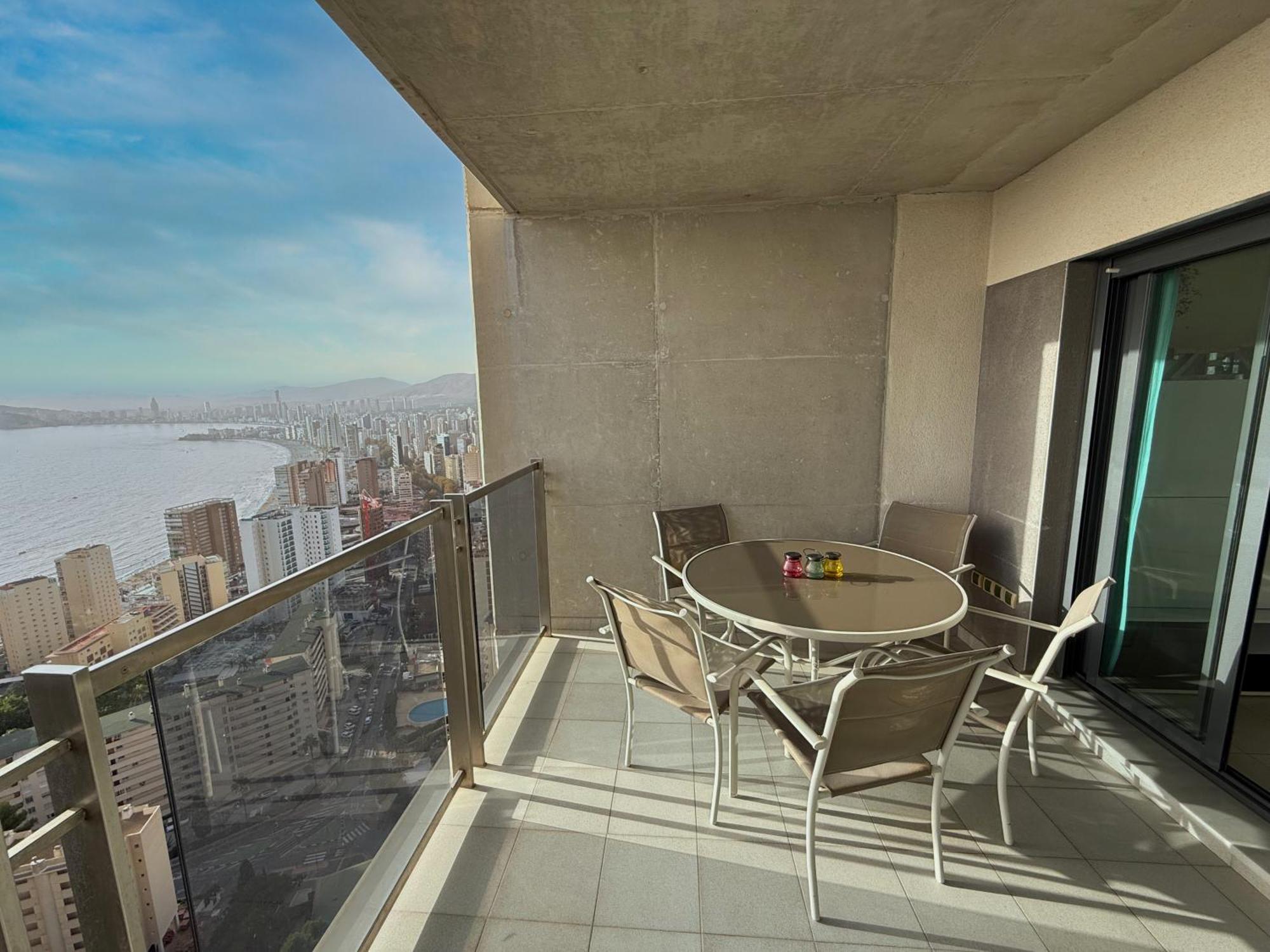 בנידורם Beautiful Apartment Near Beach With Panoramic Sea-View מראה חיצוני תמונה